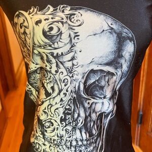 Women’s Black skull Tank Top